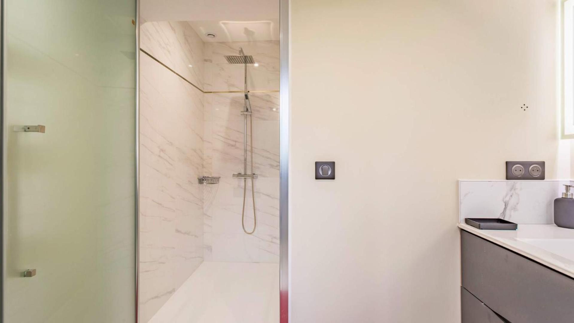 Le Saphir - Confort - Proche Mag Outlet Troyes - Parking Gratuit Пон-Сент-Мари Экстерьер фото